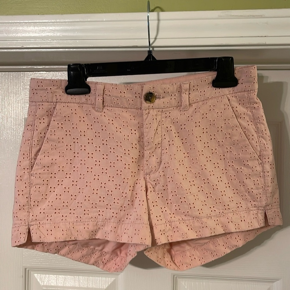 Old Navy - pink eyelet everyday shorts - mid-rise - size 0